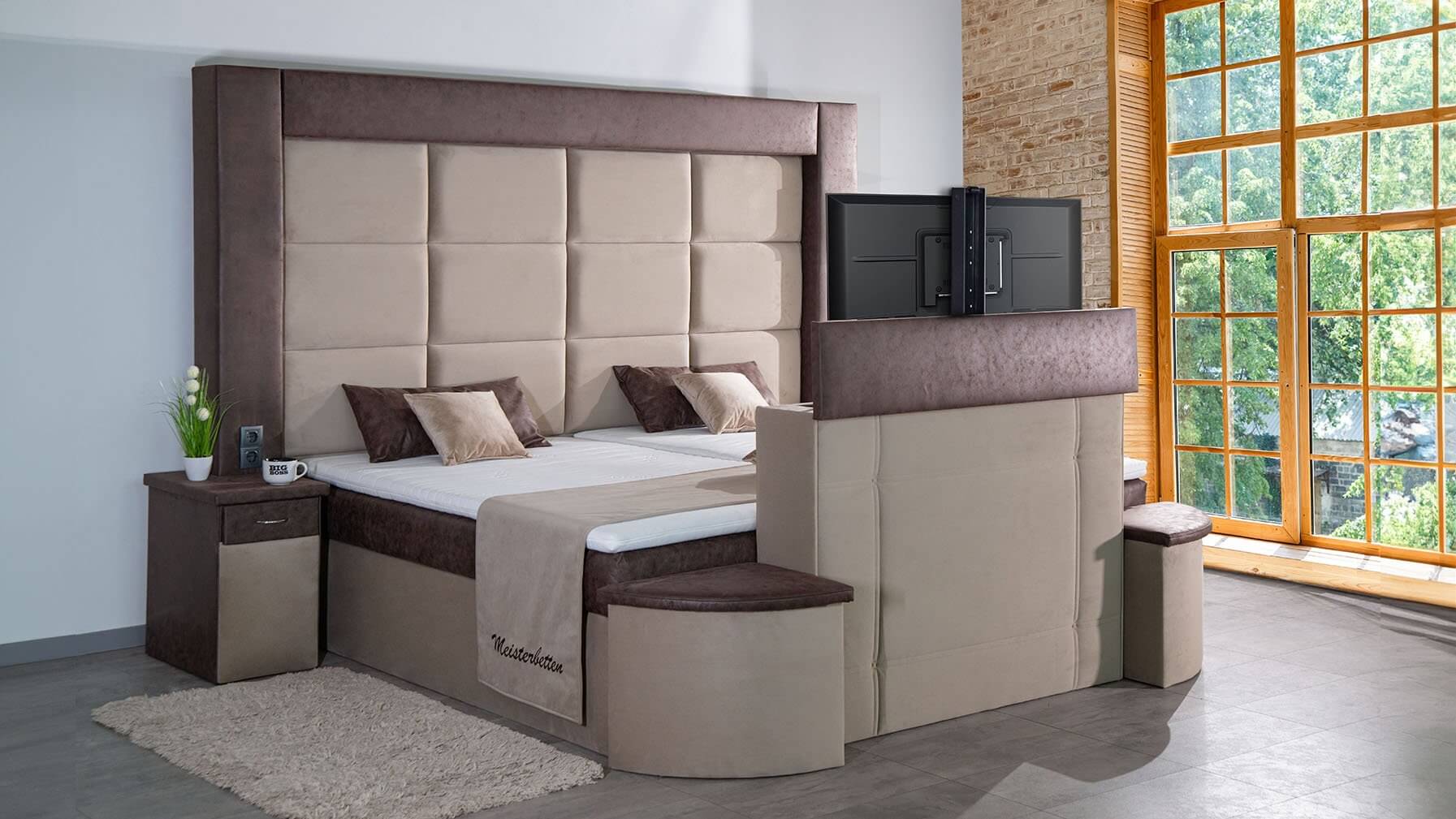 Boxspringbett Halk mit TV Lift