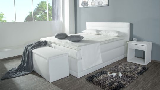 Boxspringbett Modell Bali, Polsterstoff Webstoff WT-Weiss, Matratzenbezug in Bettfarbe, Ohne Füße mit optischer Sockelleiste