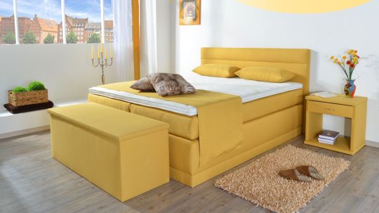 Boxspringbett Modell Bali, Polsterstoff Webstoff WT-Yellow, Matratzenbezug in Bettfarbe, Ohne Füße mit optischer Sockelleiste